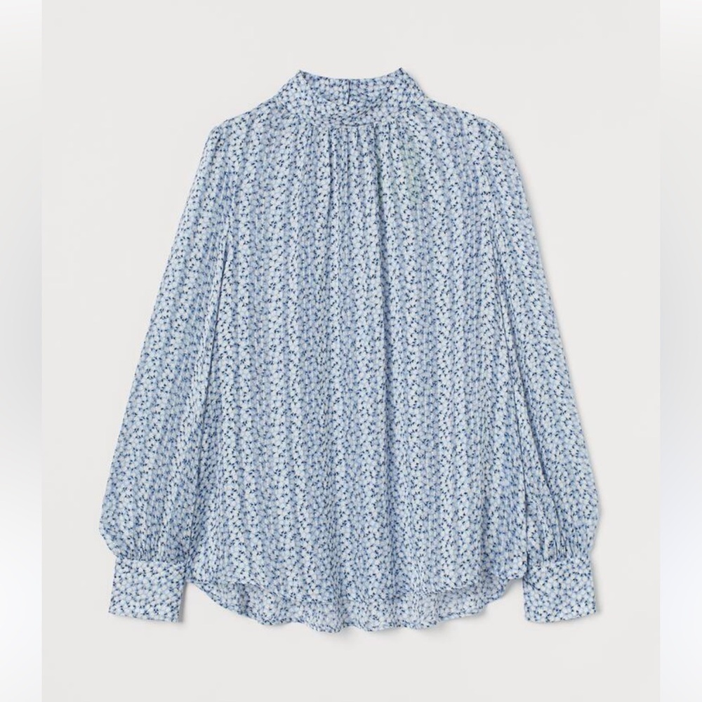 H&M Light‎ Blue Floral Silk mock neck Blouse